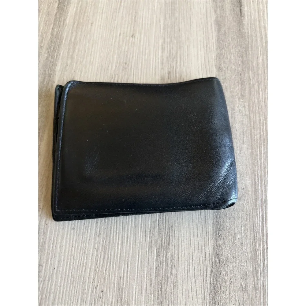 TUMI Black Leather Double Billfold Wallet with 6 Card Pockets